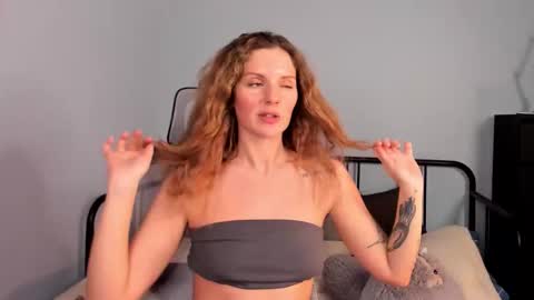 Kira online show from January 2026 07:11:01 PM