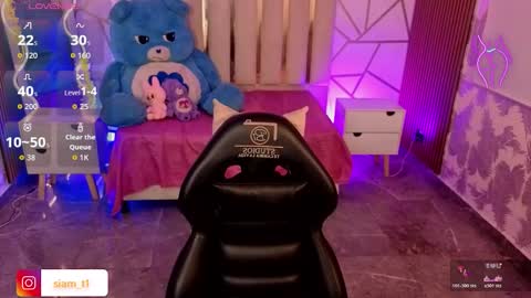 Siiam Tay online show from November 2025 03:39:01 AM