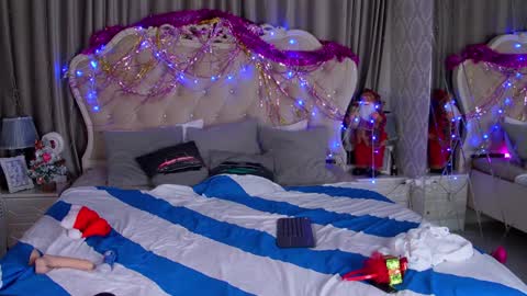 Snapshot of silascollins chatting on December 2024 04:59:02 PM SilasCollins online show from December 2024 04:59:02 PM