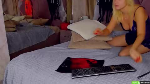 Snapshot of silascollins chatting on October 2025 10:05:02 AM SilasCollins online show from October 2025 10:05:02 AM