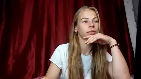 JULIANA online show from August 2026 08:40:02 PM