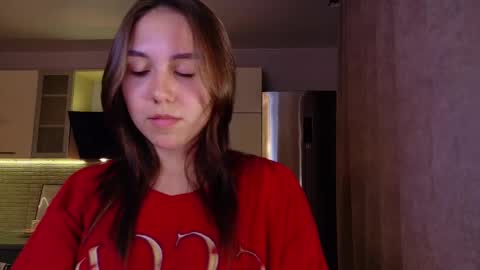 You fav Miss Si online show from October 2025 03:21:02 PM