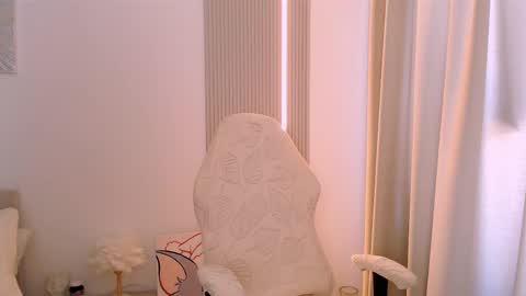 Snapshot of silk_ann chatting on March 2026 06:08:01 AM silk_ann online show from March 2026 06:08:01 AM