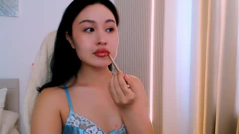silk_ann online show from May 2026 06:29:01 AM