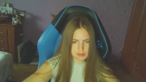 Erica online show from May 2026 02:21:02 PM