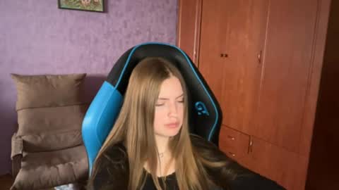Erica online show from May 2026 12:46:02 PM