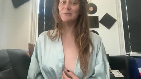 silkwilde online show from April 2026 03:36:01 PM