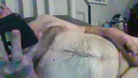 sillyoldman45221063 online show from April 2026 07:33:02 PM