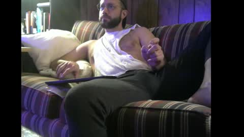Snapshot of silu1027 chatting on February 2026 05:33:01 PM silu1027 online show from February 2026 05:33:01 PM