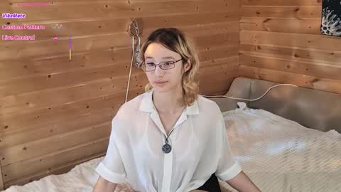 Snapshot of silvadevil chatting on December 2025 11:16:02 AM Kate online show from December 2025 11:16:02 AM