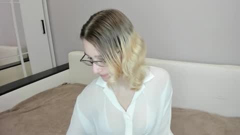 Snapshot of silvadevil chatting on February 2026 06:07:01 PM Kate online show from February 2026 06:07:01 PM