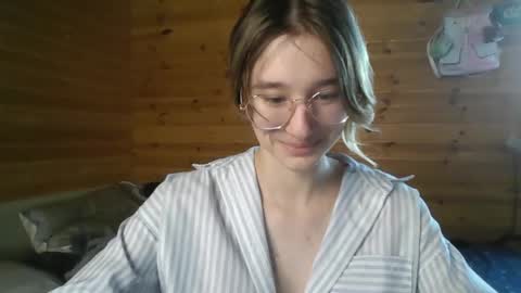 Snapshot of silvadevil chatting on June 2026 04:34:02 PM Kate online show from June 2026 04:34:02 PM