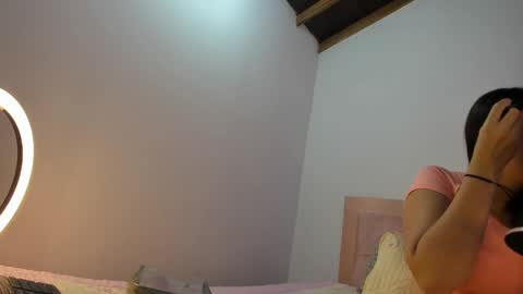 Snapshot of silvana_wenz chatting on February 2025 12:39:01 PM Silvana online show from February 2025 12:39:01 PM