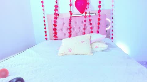 Snapshot of silvana_wenz chatting on February 2025 07:19:02 PM Silvana online show from February 2025 07:19:02 PM