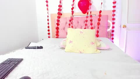 Snapshot of silvana_wenz chatting on February 2025 05:25:02 PM Silvana online show from February 2025 05:25:02 PM