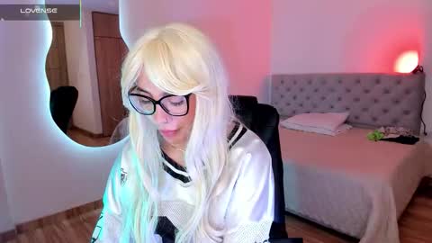 Snapshot of silvanna_moore chatting on March 2026 04:23:01 PM Silvanna online show from March 2026 04:23:01 PM