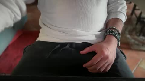 silverbeard81 online show from November 2025 12:05:02 PM