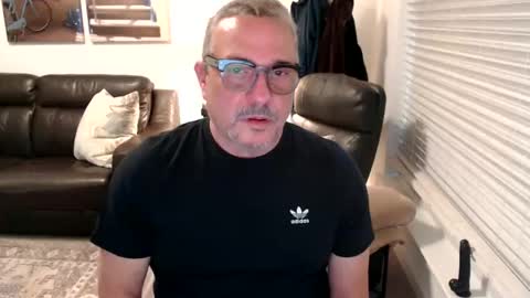 Snapshot of silveroli187 chatting on October 2025 02:59:01 PM silveroli187 online show from October 2025 02:59:01 PM