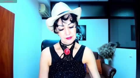 Silvia Wallec online show from January 2025 06:28:01 AM