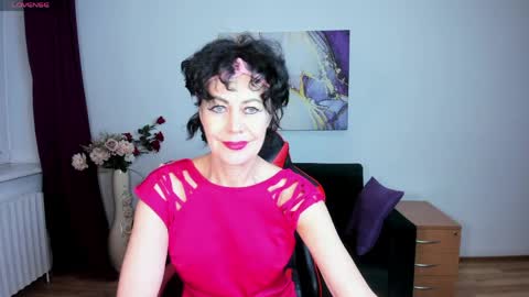 Snapshot of silvia_wallec chatting on April 2026 05:32:02 PM Silvia Wallec online show from April 2026 05:32:02 PM