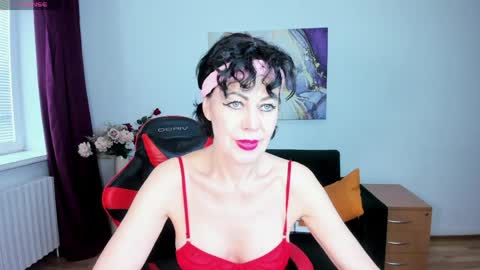 Snapshot of silvia_wallec chatting on April 2026 06:09:02 AM Silvia Wallec online show from April 2026 06:09:02 AM