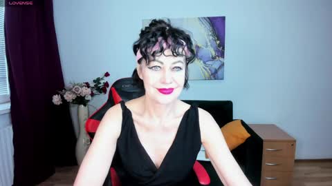 Snapshot of silvia_wallec chatting on May 2026 05:45:01 AM Silvia Wallec online show from May 2026 05:45:01 AM