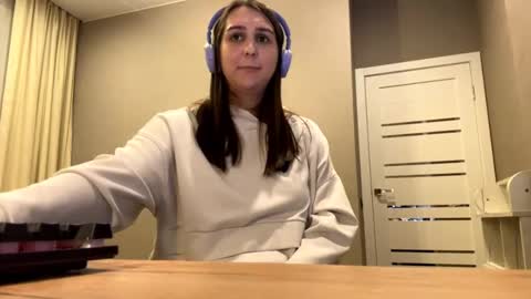Snapshot of simapickford chatting on September 2025 11:04:02 AM Rose online show from September 2025 11:04:02 AM