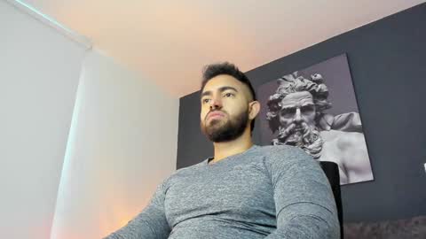 simon_leon01 online show from December 2024 11:29:02 AM