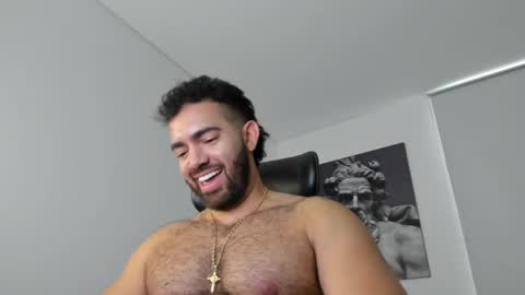 simon_leon01 online show from April 2026 09:24:01 PM
