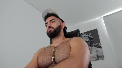 simon_leon01 online show from June 2026 09:25:01 PM