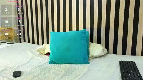 Snapshot of simon_rz chatting on March 2026 12:08:01 PM Simon online show from March 2026 12:08:01 PM