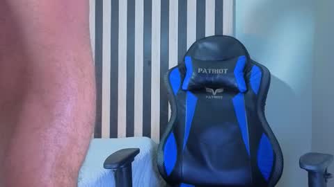 Snapshot of simon_rz chatting on March 2026 12:05:01 PM Simon online show from March 2026 12:05:01 PM