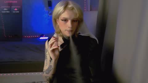 Simona online show from September 2025 11:39:02 PM