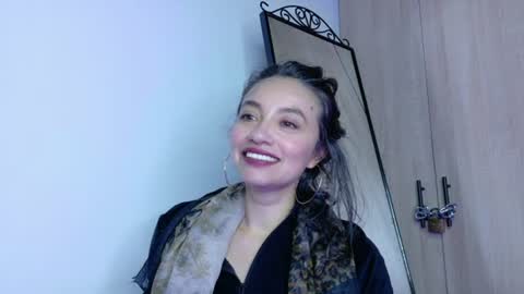 Snapshot of simone_feral chatting on July 2026 12:18:02 PM simone_feral online show from July 2026 12:18:02 PM
