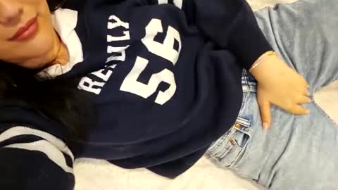 Snapshot of simonesighren chatting on February 2026 02:40:02 AM simonesighren online show from February 2026 02:40:02 AM