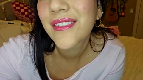 Snapshot of simonesighren chatting on March 2026 06:21:01 AM simonesighren online show from March 2026 06:21:01 AM