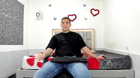 SIMON KELER online show from October 2025 11:08:02 AM