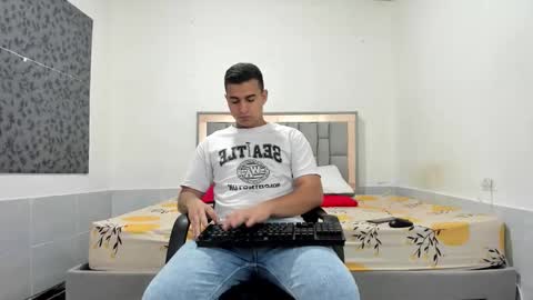 SIMON KELER online show from November 2025 11:06:01 PM