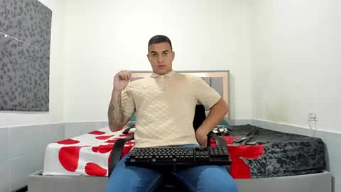 SIMON KELER online show from June 2026 10:56:02 PM
