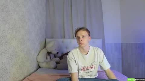 Snapshot of simonwarner chatting on March 2026 08:29:01 AM Simon online show from March 2026 08:29:01 AM