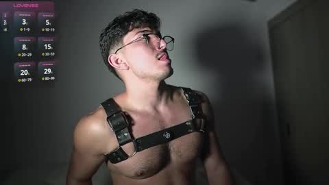 Snapshot of simoon_01 chatting on February 2026 05:26:02 AM SIMOON online show from February 2026 05:26:02 AM