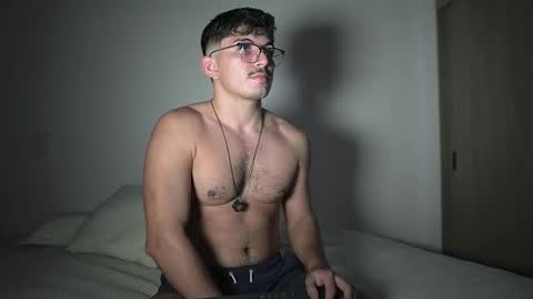 Snapshot of simoon_01 chatting on March 2026 12:58:02 AM SIMOON online show from March 2026 12:58:02 AM