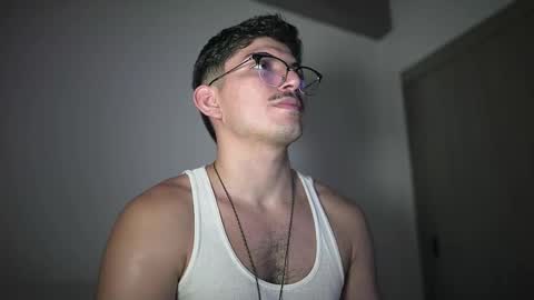 Snapshot of simoon_01 chatting on March 2026 10:02:02 PM SIMOON online show from March 2026 10:02:02 PM