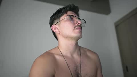 Snapshot of simoon_01 chatting on March 2026 05:38:01 PM SIMOON online show from March 2026 05:38:01 PM