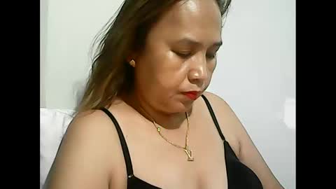 Carolyn online show from November 2025 05:40:01 AM