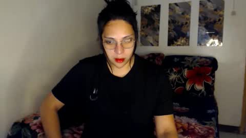 LEILA online show from October 2025 07:50:02 AM