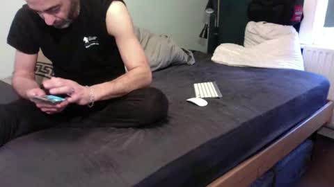 Snapshot of simplyminded chatting on January 2026 12:09:02 PM simplyminded online show from January 2026 12:09:02 PM