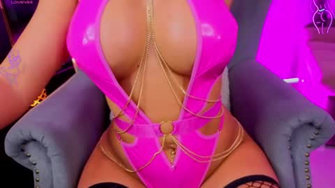 Snapshot of sin_withme_ chatting on May 2026 05:37:01 AM Jessy online show from May 2026 05:37:01 AM