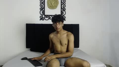   online show from May 2026 07:00:02 PM