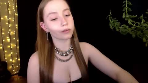 Snapshot of sindiwatsoon chatting on October 2025 12:28:01 PM Sindi online show from October 2025 12:28:01 PM